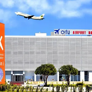 Hotel Orty Airport, Smirne